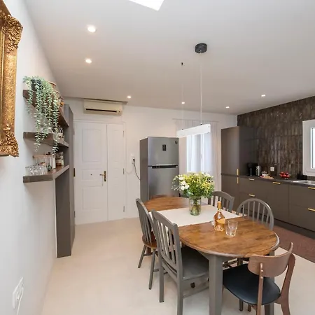 Basoula House Apartment