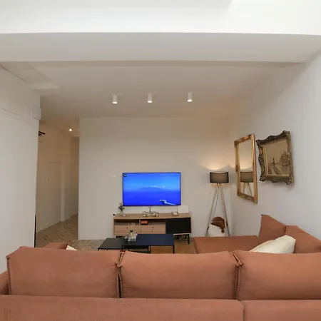 Appartement Basoula House *